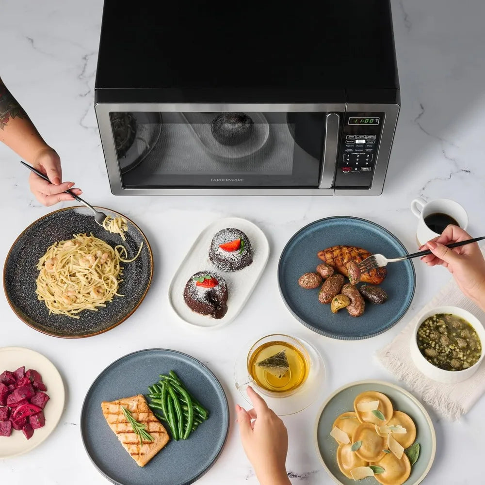 Farberware Countertop Microwave Oven With Auto Cook And Defrost